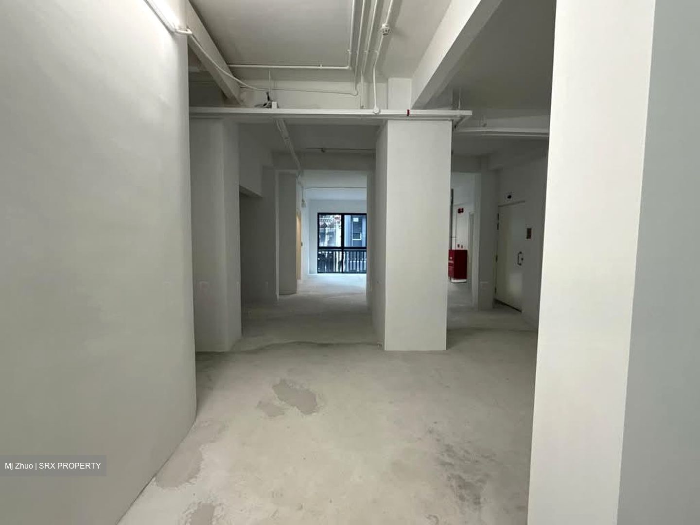 North Canal Road (D1), Office #599578641